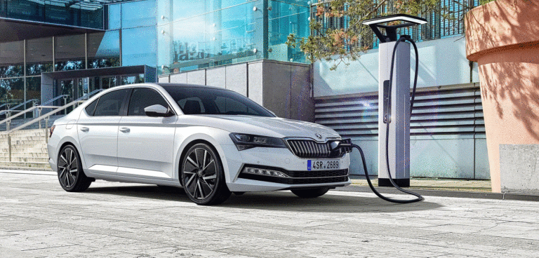 Superb iV unveiled as Škoda’s first plug-in hybrid