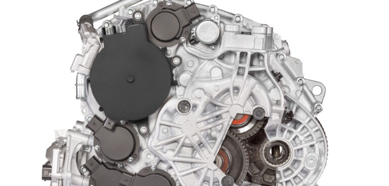 Magna agrees record transmission supply deal