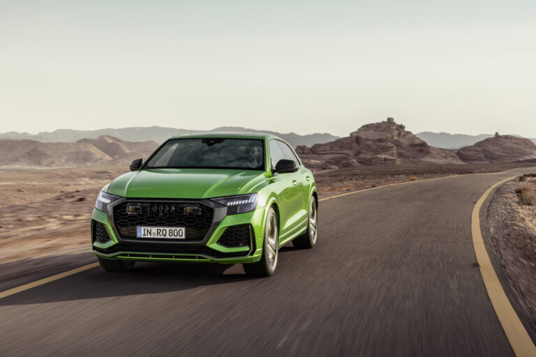 Audi unveils the biturbo eight-cylinder RS Q8 Audi unveils the biturbo eight-cylinder RS Q8