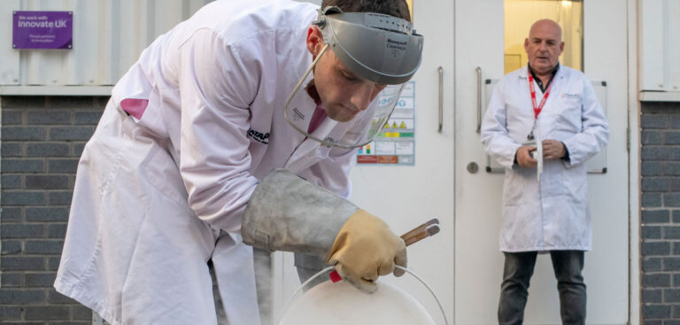 University of Warwick and JLR collaborate on cryogenic battery freezing