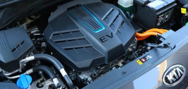 Hyundai partners with battery manufacturer on recycling