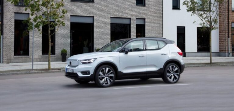 Volvo aims to become fully electric by 2030