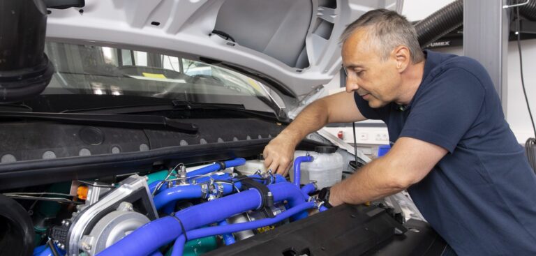 Bosch tests fuel cell vans