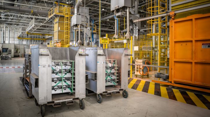 Horse to invest €32.8m in cylinder head casting process HORSE to invest €32.8 million for cylinder head casting process.