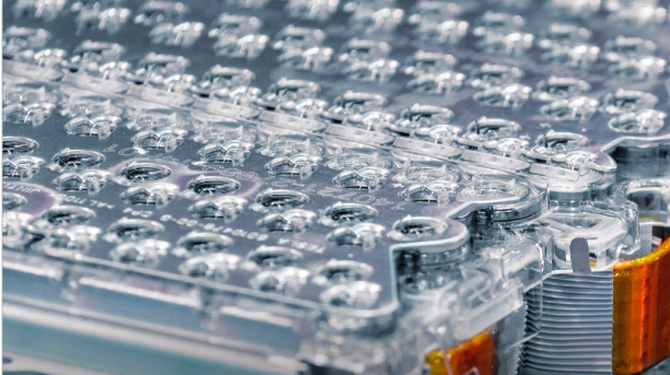 The use of PSA tapes for battery assembly