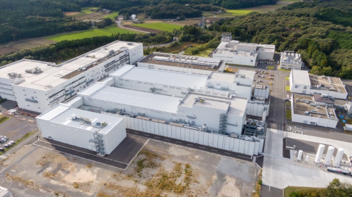 Honda unveils production line for solid state batteries.