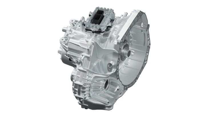 Magna debuts scalable ICE to hybrid transmission.