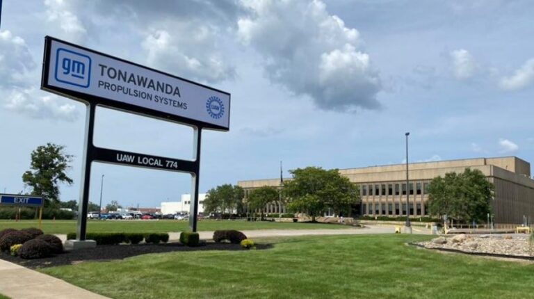 GM to invest US$888m in Tonawanda Propulsion plant GM to invest $888m in Tonawanda Propulsion plant.